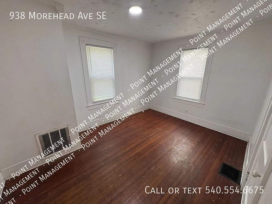 3 Bedroom 1 Bath Located in Southeast Roanoke! — Photo 3