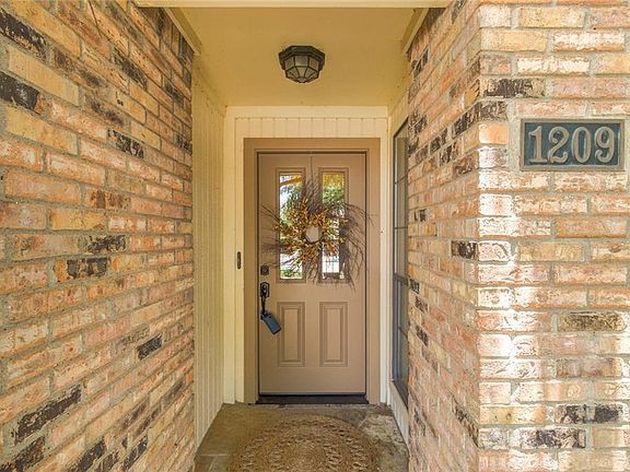 4th image of 1209 Wedglea Dr