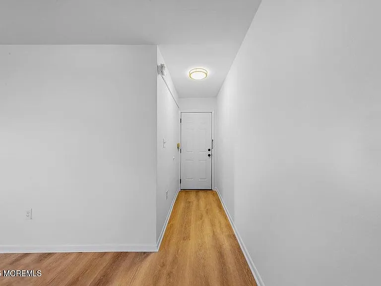 10 Monmouth St #B — Photo 4