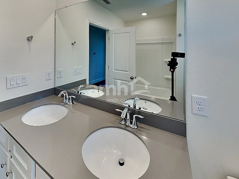 14531 Cedar Mill Dr — Photo 18