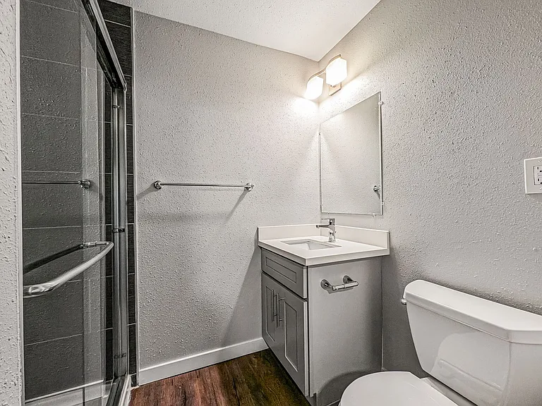 5956 Fauntleroy Way SW — Photo 12