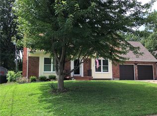 1724 S Lake Drive Ct, Independence, MO 64055