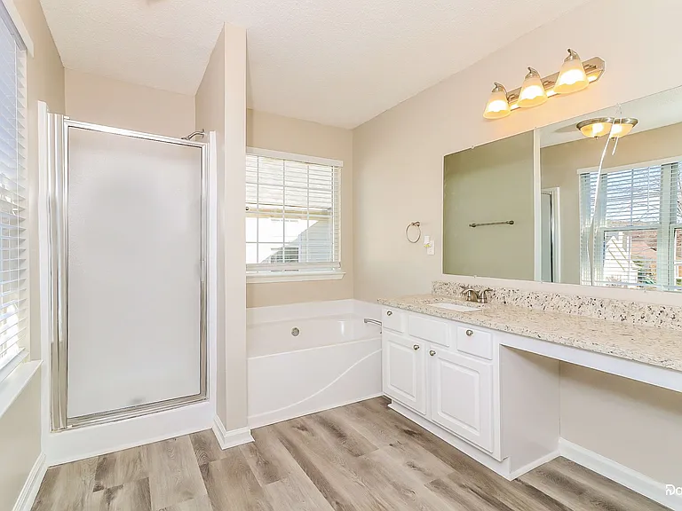 2903 Yukon Trl NW — Photo 13