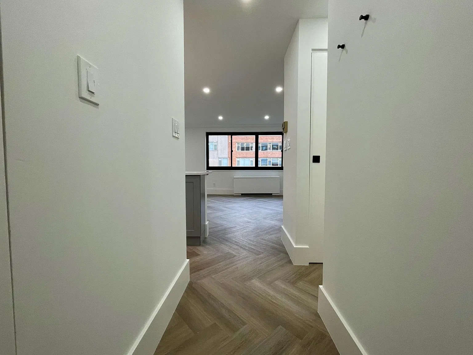 Studio, 426 sqft, $2,250 — Photo 2