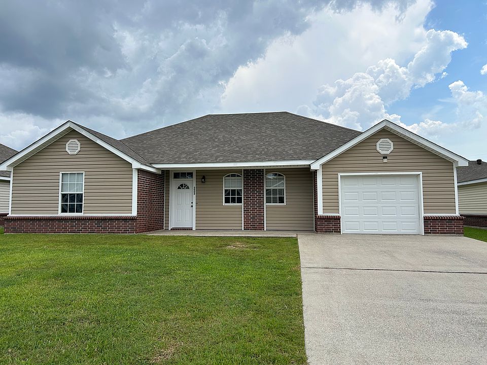 1st image of 5005 Weston Dr