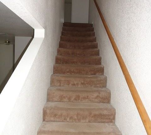 4th image of 2006 Monte Carlo Ln APT D