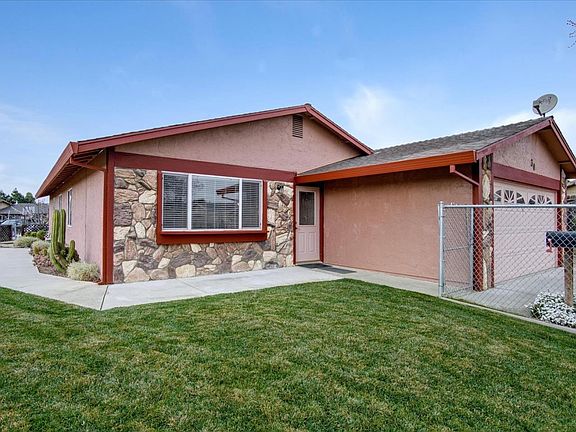 3rd image of 30 Verde Cir