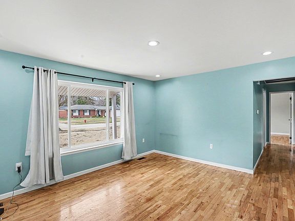 4th image of 45908 Keding St