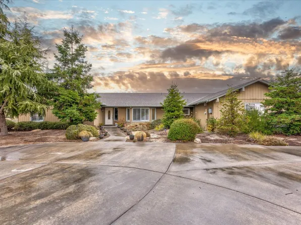 30161 Quartz Ridge Ln, Coarsegold, CA 93614