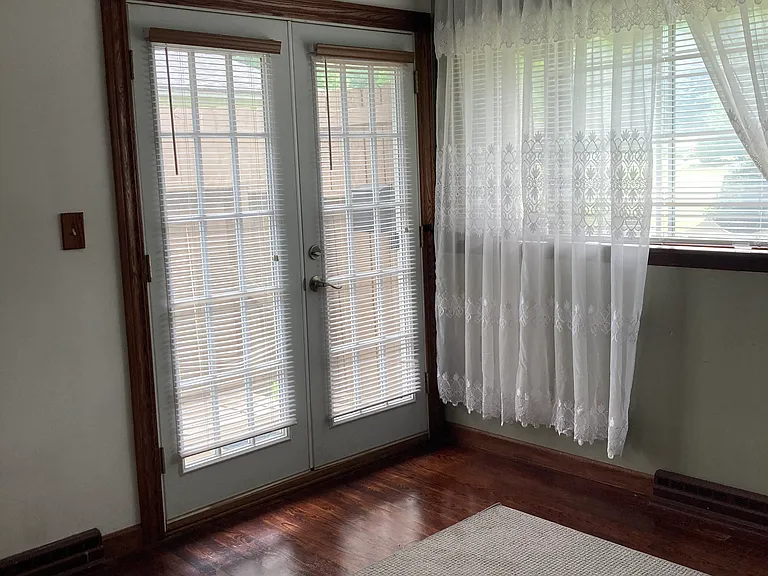 4523 Green Glen Dr — Photo 32