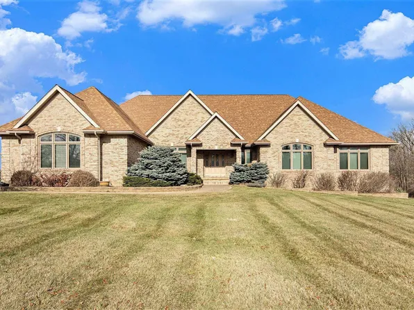 7225 Bordman Rd, Almont, MI 48003