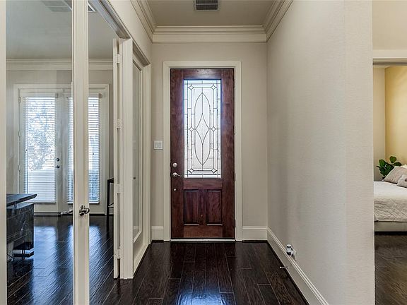 5th image of 7302 Coventry Place Dr