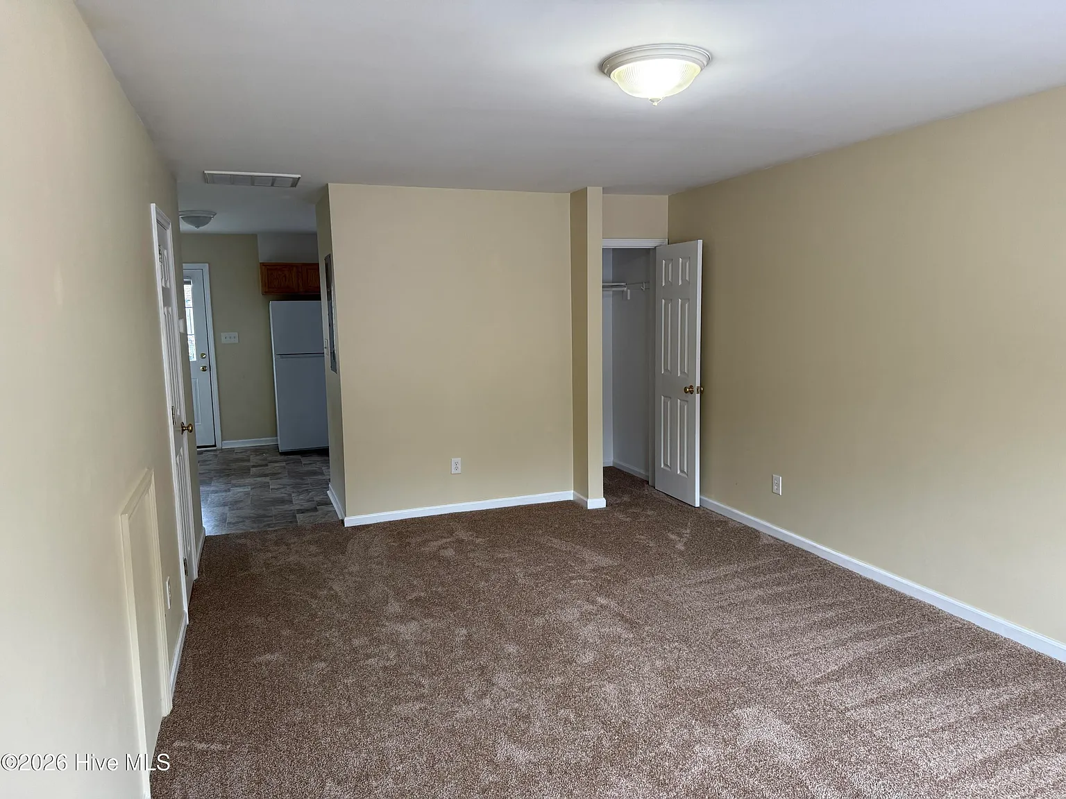 2 bed, 1.5 bath, $1,250 — Photo 4