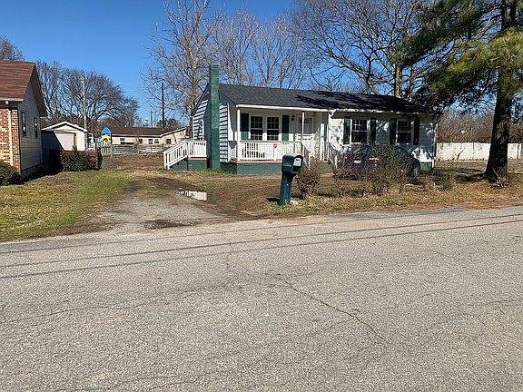 2nd image of 506 W End Blvd