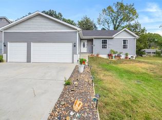 2312 Arkansas Dr, High Ridge, MO 63049