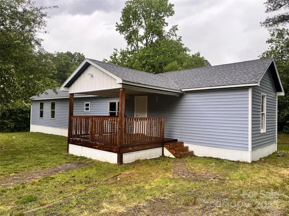 2131 Barnett St, Lancaster, SC 29720