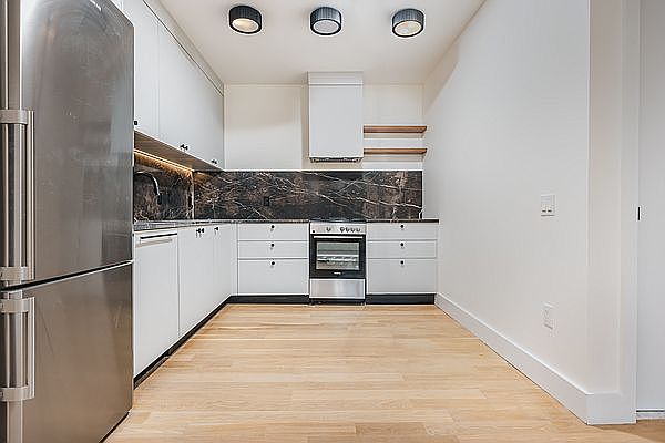 1st image of 250 Gold St #421
