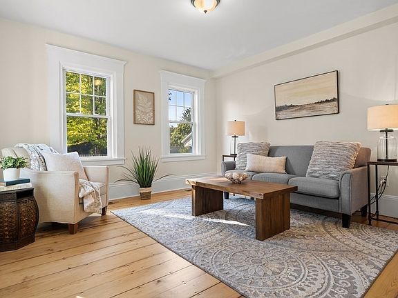 5th image of 530 Main St #530
