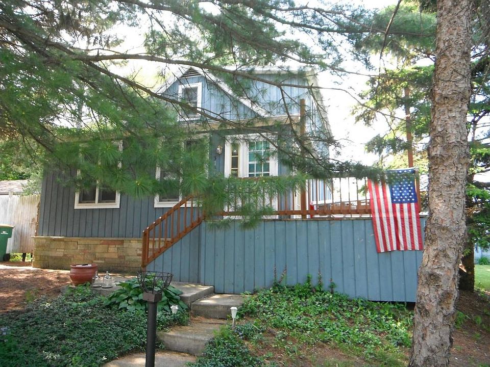 1st image of 3138 W Barry Dr