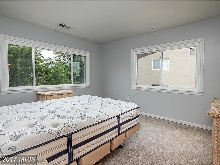 355 Gatewater Ct — Photo 15