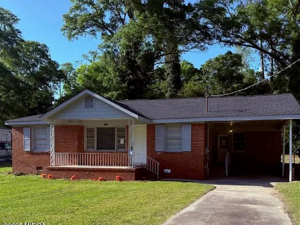 2832 Horseshoe Dr, Macon, GA 31211