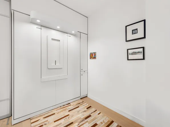 181 East 101st Street 705 image 3 of 13