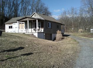 302 Patton Rd, Belle Vernon, PA 15012