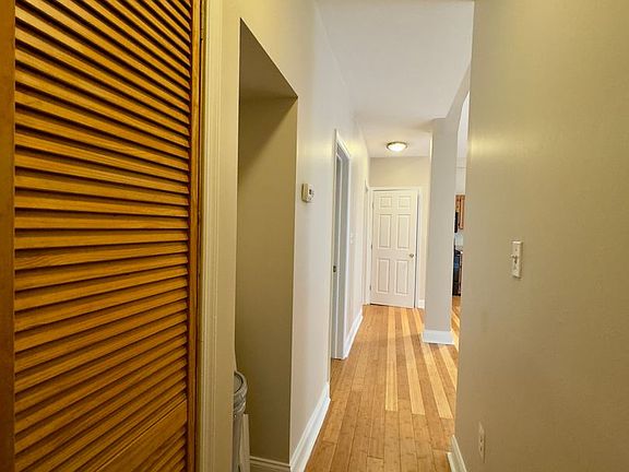 4th image of 2401 Brookfield Ave #A5