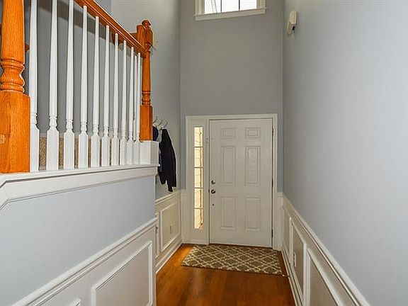 2nd image of 38 Jekyll Dr