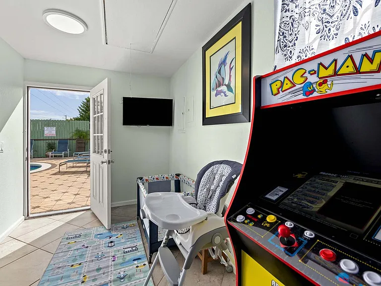4431 Luke Ave #ID1354368P — Photo 84