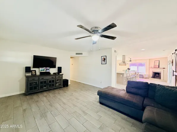 1555 W NARANJA Avenue, Mesa, AZ 85202