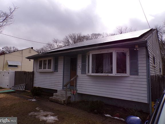 5th image of 304 Richmond Ave