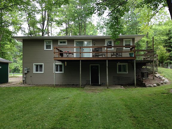 2nd image of 3712 Chesterfield Dr