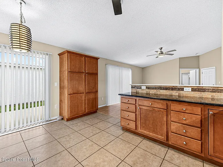 1923 Sugarberry Ct NE — Photo 19