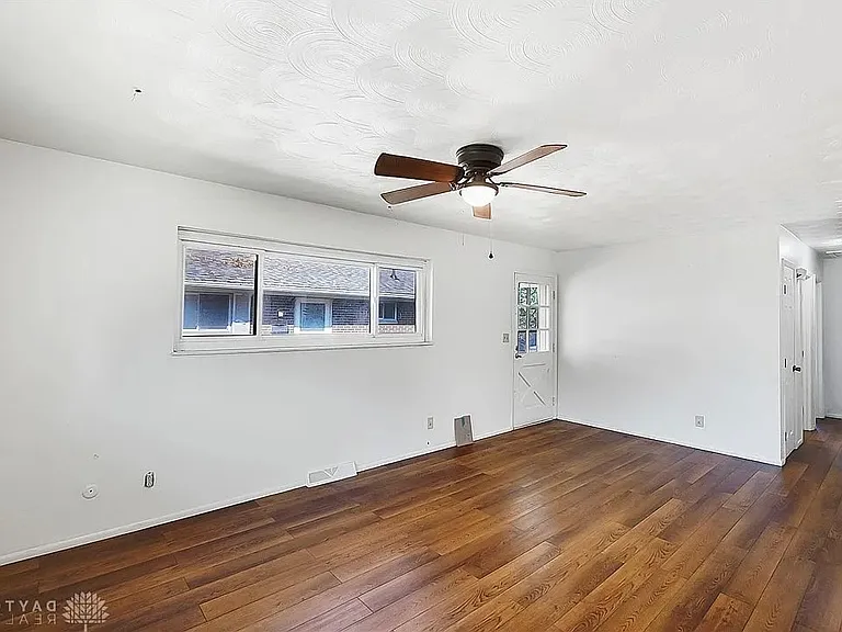 1125 Tip Top Ave #1 — Photo 9