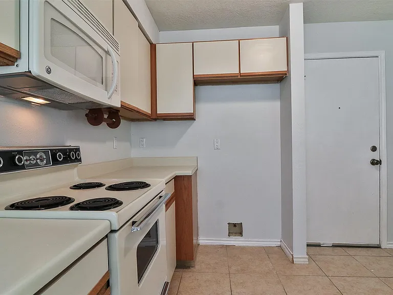 10910 Scenic Dr — Photo 21
