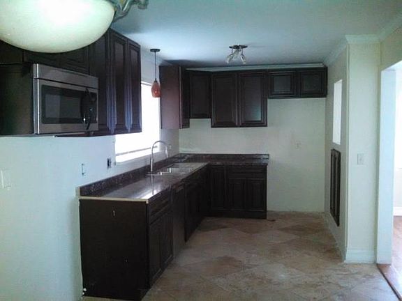 4th image of 23142 Plumbrooke Dr