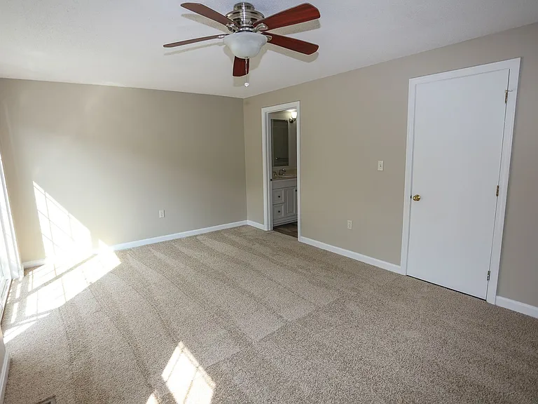 14 E Ridge Rd — Photo 33