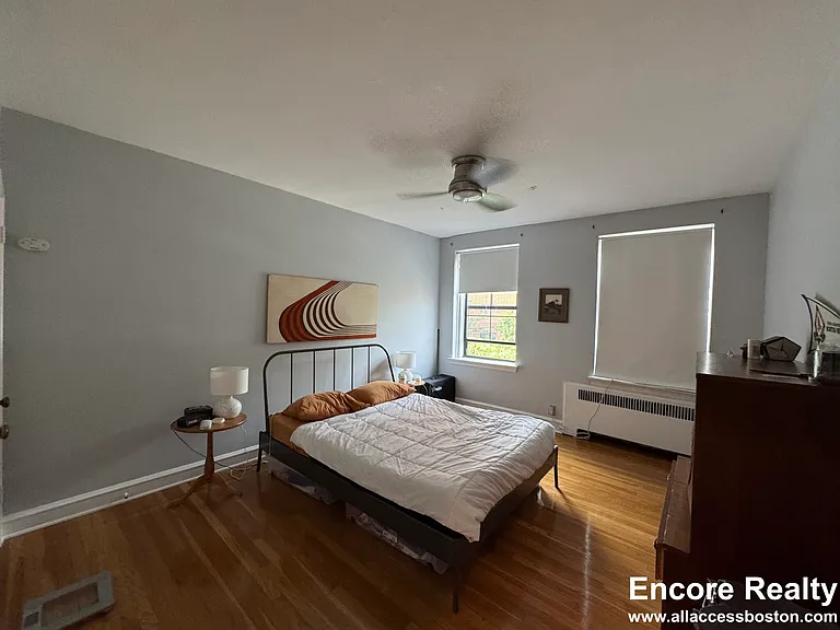 31 Longwood Ave #2 — Photo 11