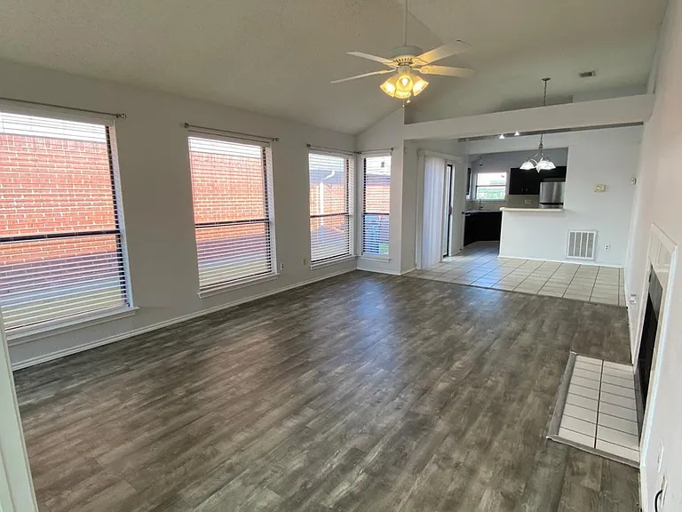 436 Antietam Way — Photo 2