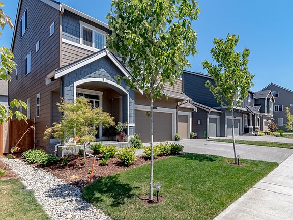 2nd image of 8115 175th St E