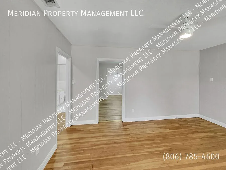 Remodeled Charming 3 Bed, 2 Bath Home in Central Lubbock — Photo 4