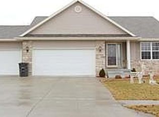 2726 E Cutler Ave, Des Moines, IA 50320