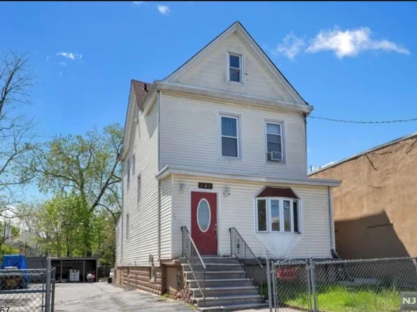 261 S Pkwy, Clifton, NJ 07014