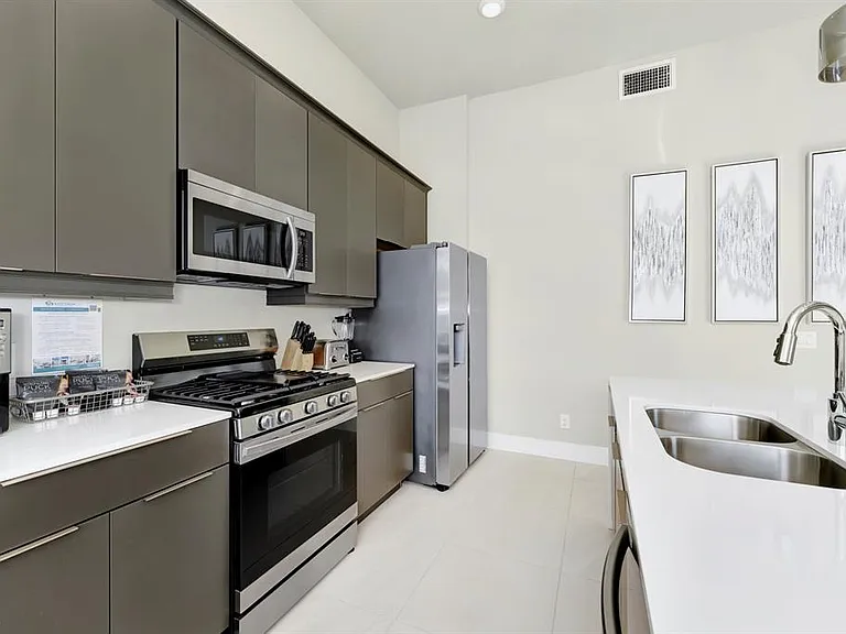 7740 Sandy Ridge Dr #220 — Photo 14