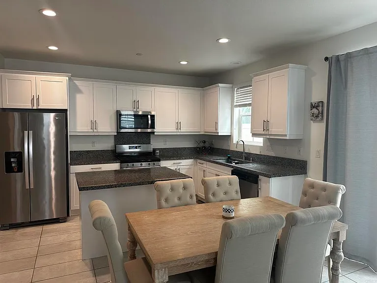 13842 Farmhouse Ave — Photo 2