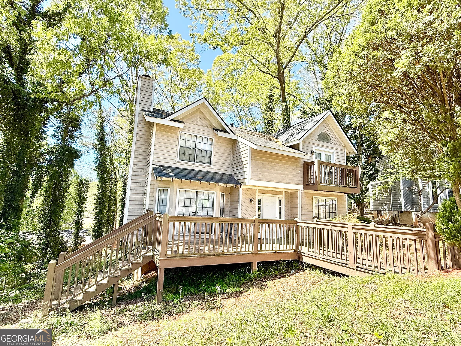 1042 Ascot Ct photo 1