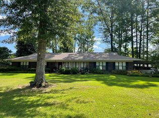 104 Woodshire Pl, Houston, MS 38851