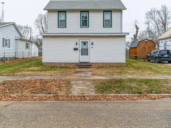 812 3rd St, Lincoln, IL 62656