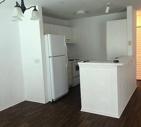 5th image of 850 S Tamiami Trl APT 133